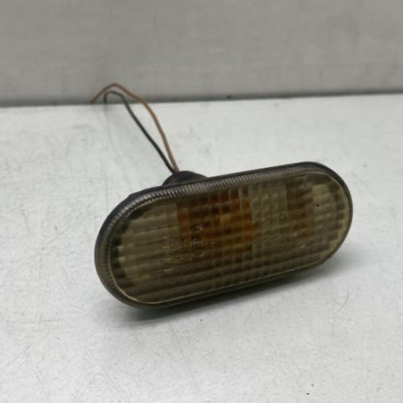 Repetiteur clignotant avant gauche (Feux) SEAT TOLEDO 2 Photo n°1