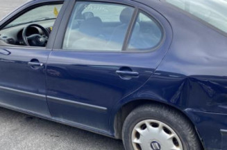 Repetiteur clignotant avant gauche (Feux) SEAT TOLEDO 2