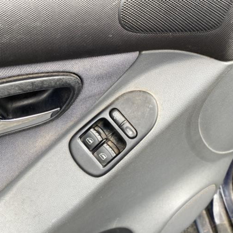 Repetiteur clignotant avant gauche (Feux) SEAT TOLEDO 2 Photo n°15