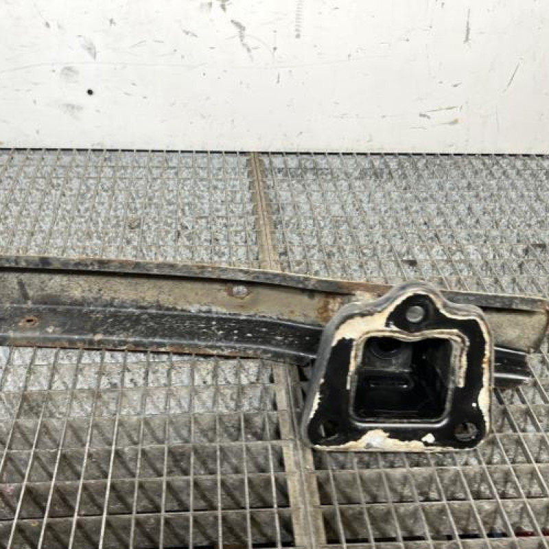 Renfort pare choc arriere (traverse) BMW SERIE 1 E88 Photo n°6