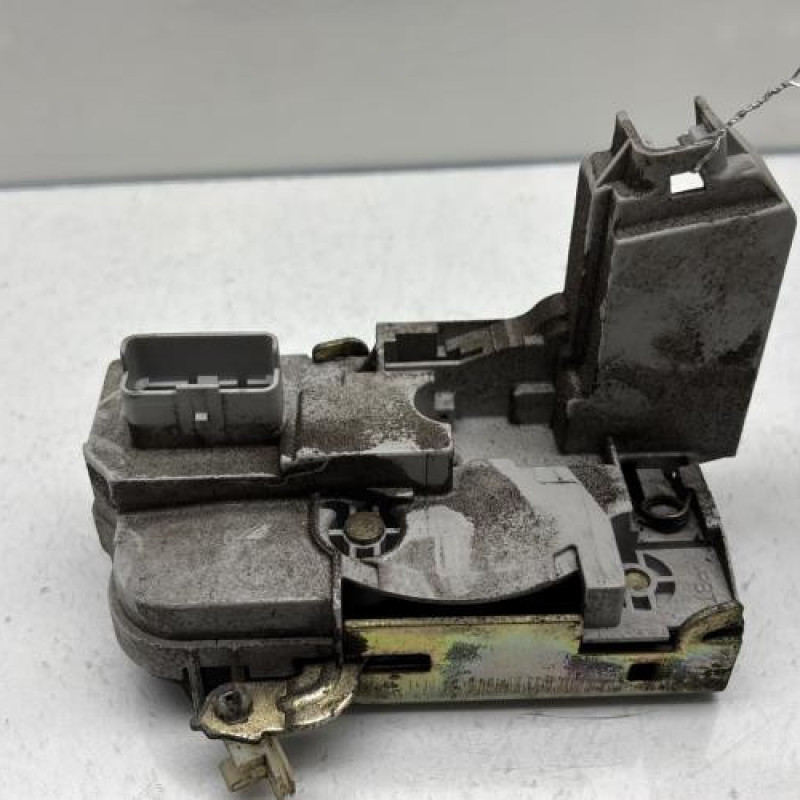 Serrure avant droit PEUGEOT 307 Photo n°1