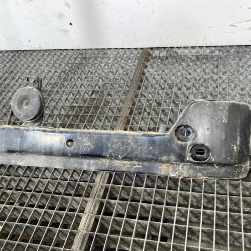 Renfort pare choc avant (traverse) TOYOTA RAV4 2 Photo n°3