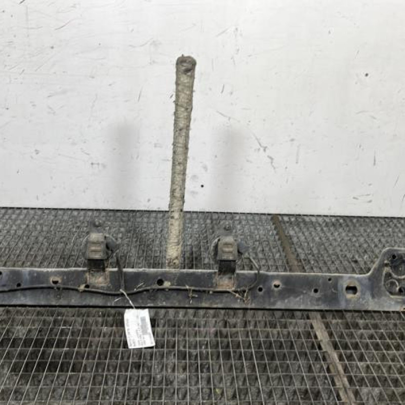 Renfort pare choc avant (traverse) TOYOTA RAV4 2 Photo n°4