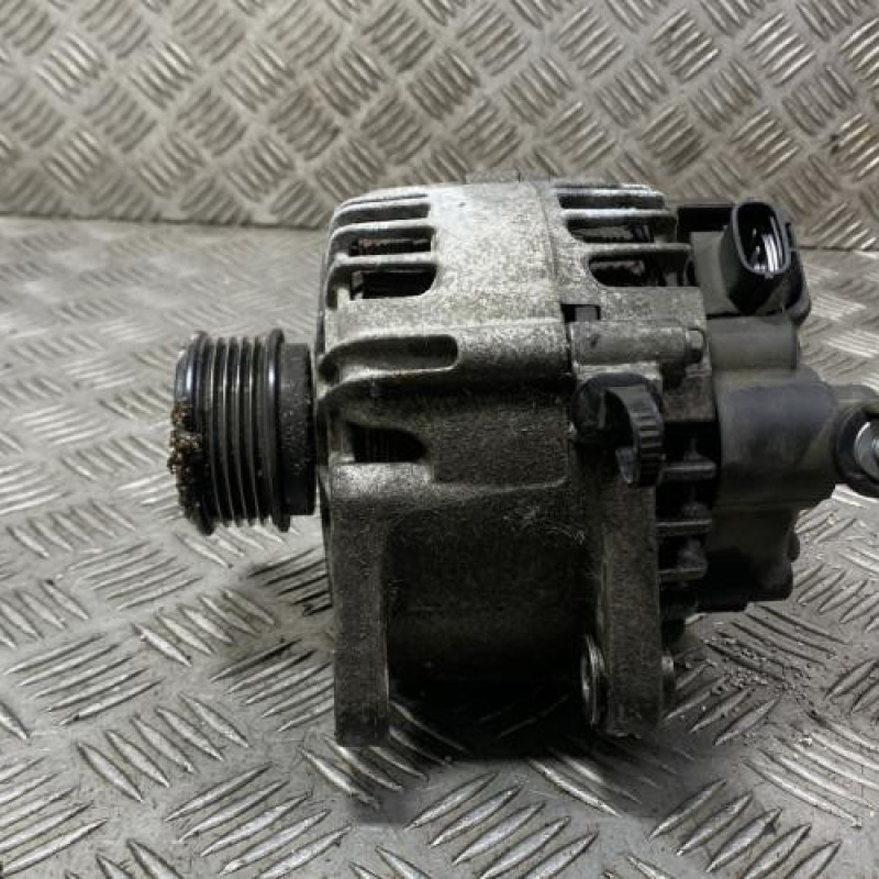 Alternateur KIA VENGA Photo n°2