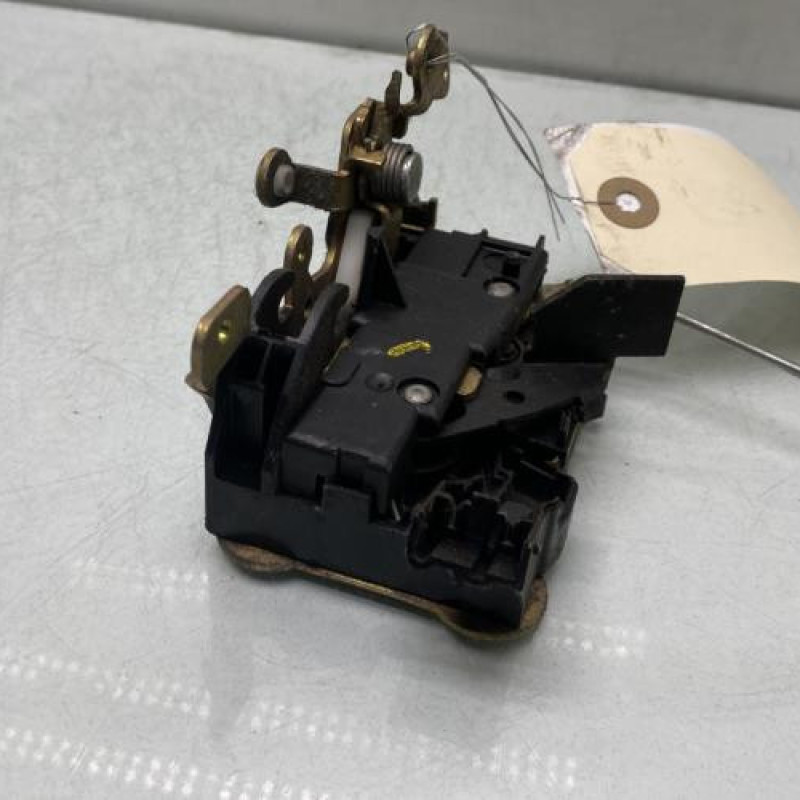 Serrure avant gauche RENAULT TWINGO 1 Photo n°4