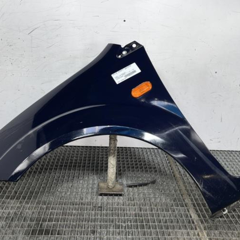 Aile avant gauche FORD FIESTA 5 Photo n°1