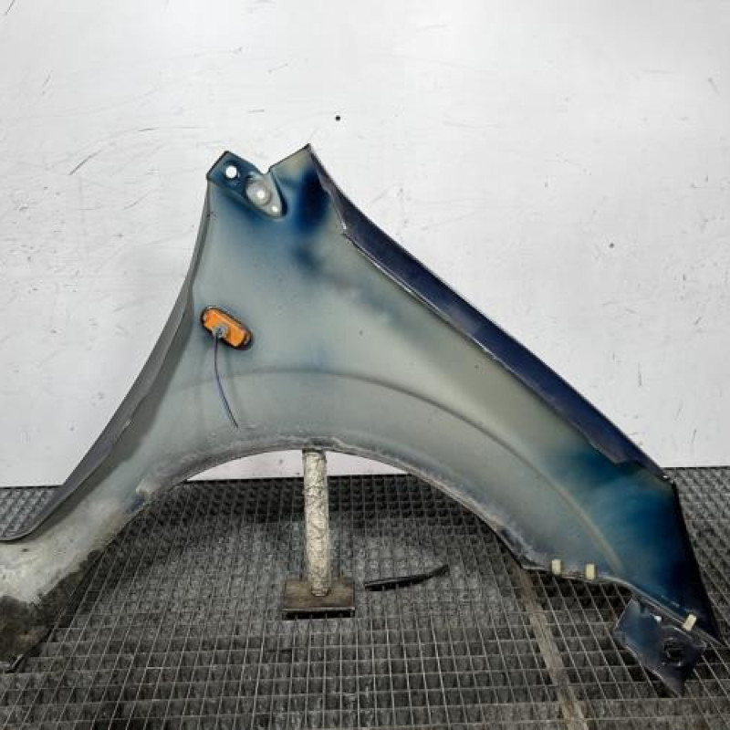 Aile avant gauche FORD FIESTA 5 Photo n°4