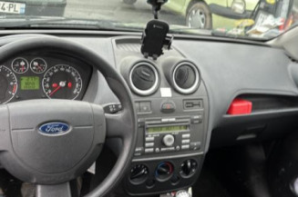 Aile avant gauche FORD FIESTA 5