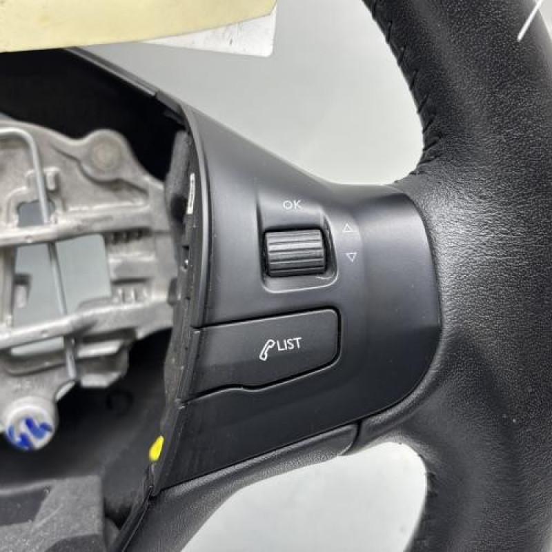 Volant PEUGEOT 208 1 Photo n°5