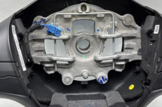 Volant PEUGEOT 208 1