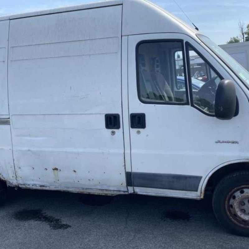 Vitre avant droit CITROEN JUMPER 2 Photo n°10