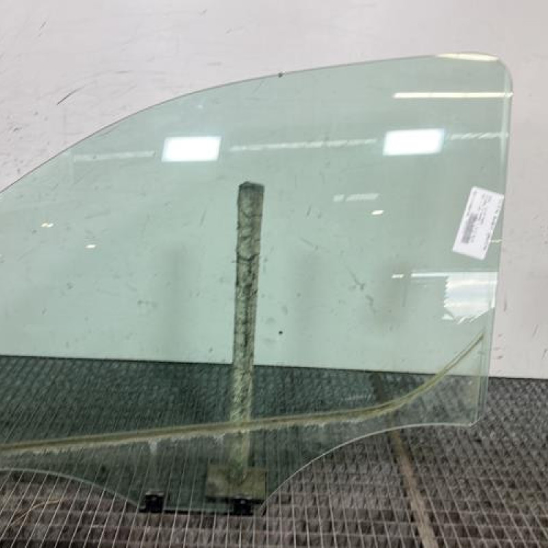 Vitre avant gauche OPEL VIVARO 3 Photo n°1