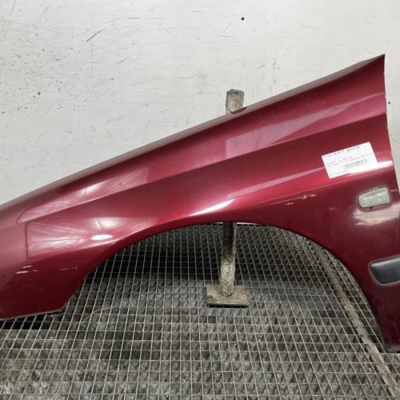 Aile avant gauche PEUGEOT 406 Photo n°1