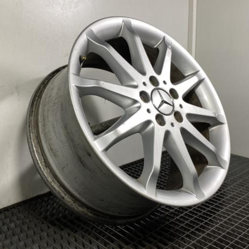 Jante MERCEDES CLASSE R 251 Photo n°3