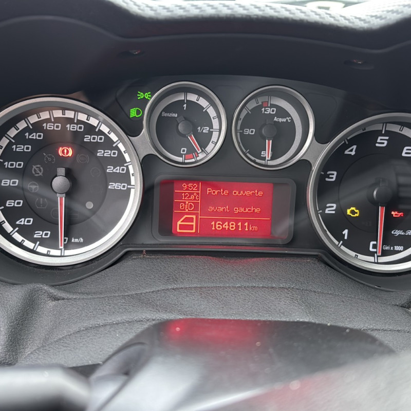 ALFA ROMEO MITO PHASE 1 1.4i - 16V TURBO MULTIAIR Photo n°20