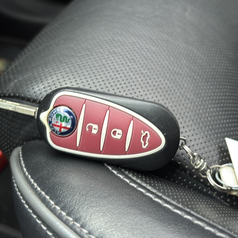 ALFA ROMEO MITO PHASE 1 1.4i - 16V TURBO MULTIAIR Photo n°22