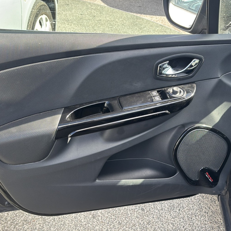 RENAULT CLIO 4 PHASE 1 1.5 DCI - 8V TURBO Photo n°20