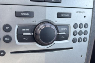 Bouton de coffre OPEL CORSA D