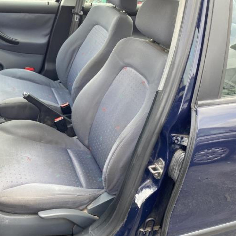 Bandeau de feu malle/hayon SEAT TOLEDO 2 Photo n°18