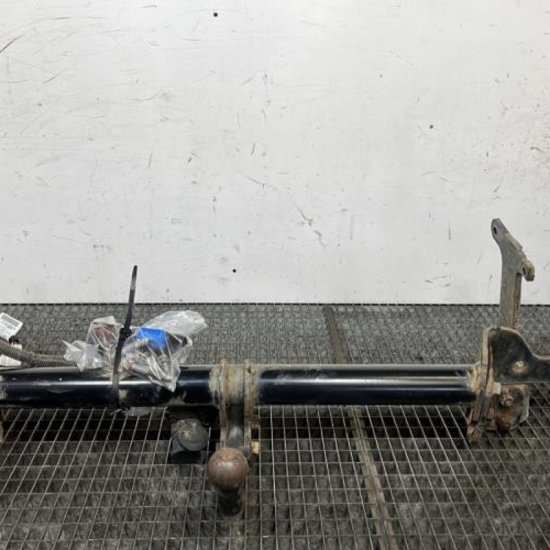 Attelage (boule de remorquage) OPEL VIVARO 3 Photo n°1