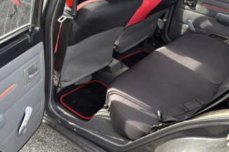 Calandre PEUGEOT 205