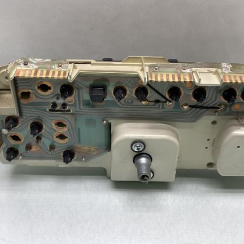 Compteur PEUGEOT 205 Photo n°2