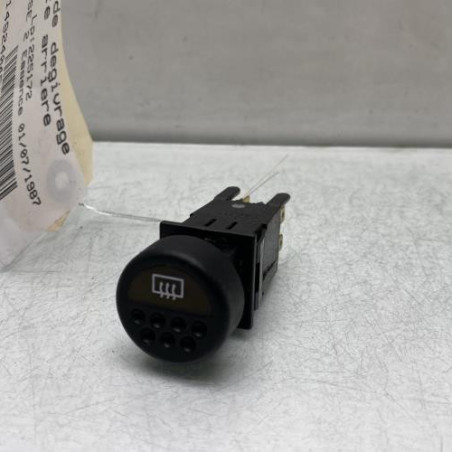 Commande degivrage lunette arriere PEUGEOT 205 Photo n°1