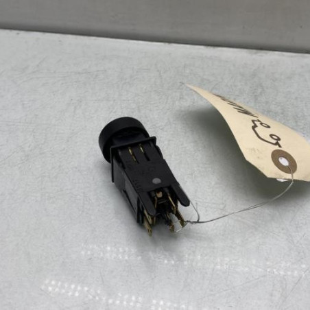 Commande degivrage lunette arriere PEUGEOT 205