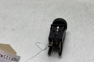 Commande anti brouillard arriere PEUGEOT 205