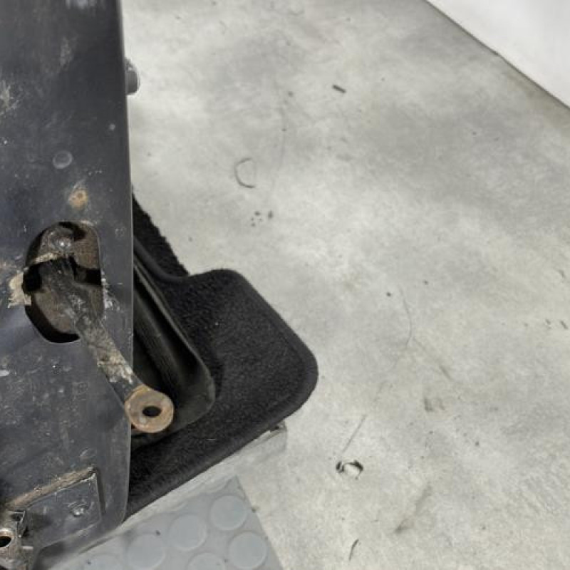 Porte avant droit PEUGEOT 205 Photo n°7