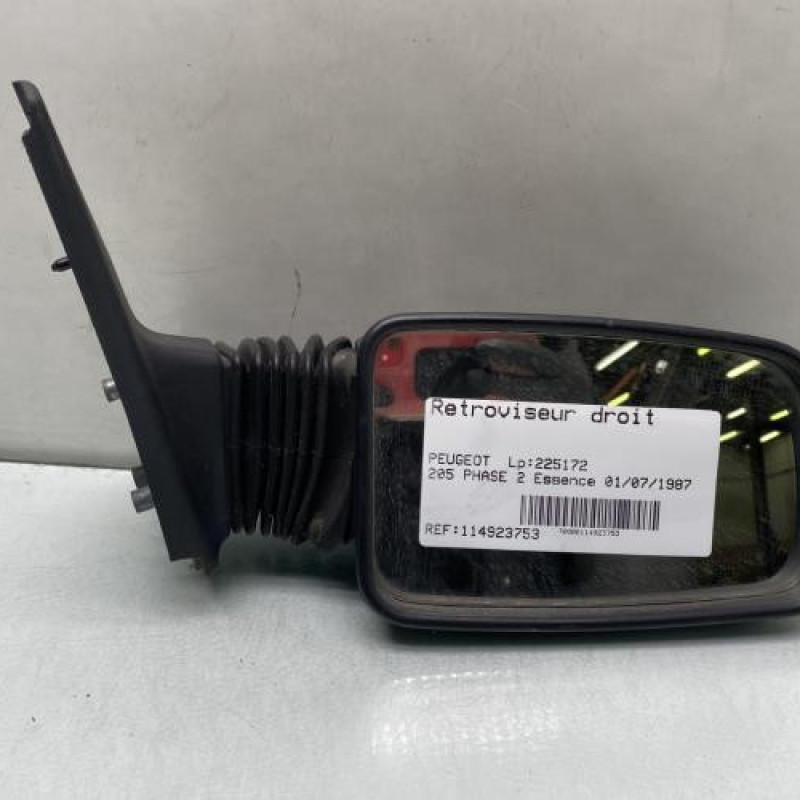Retroviseur droit PEUGEOT 205 Photo n°1
