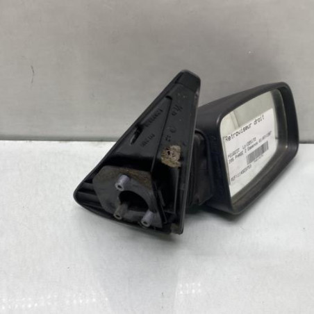 Retroviseur droit PEUGEOT 205