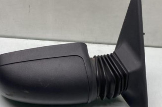 Retroviseur droit PEUGEOT 205