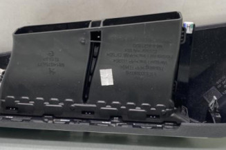 Aerateur tableau de bord PEUGEOT 5008 2