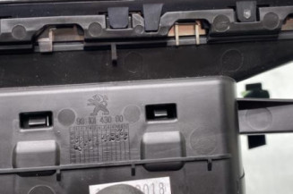 Aerateur tableau de bord avant gauche PEUGEOT 5008 2