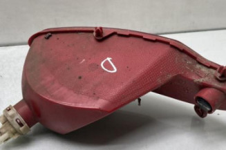 Anti brouillard arriere droit PEUGEOT 5008 2