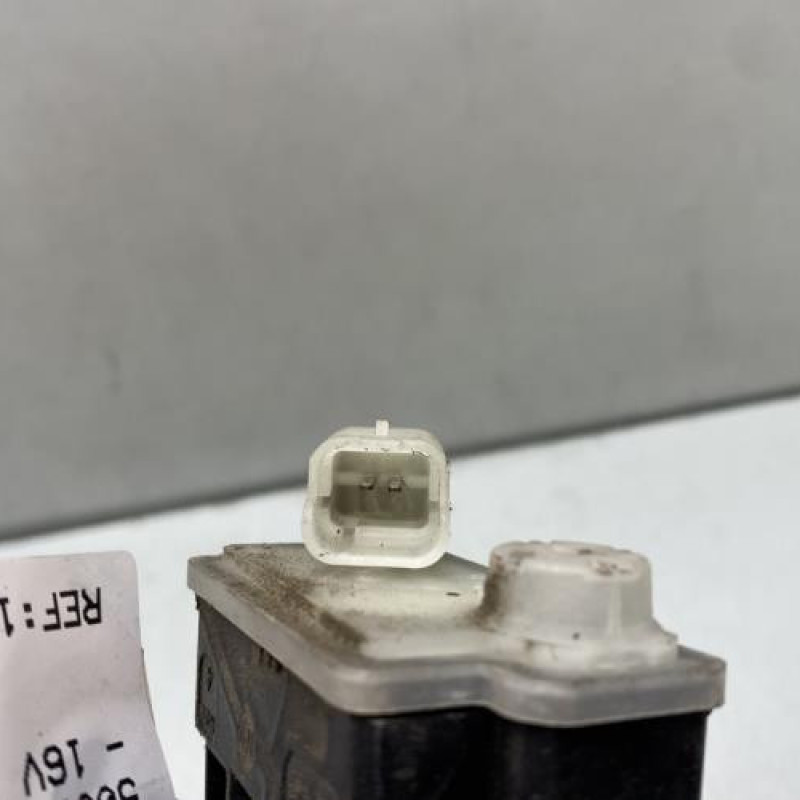 Actionneur verrou trappe d'essence PEUGEOT 5008 2 Photo n°3