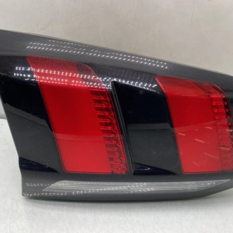 Feu arriere secondaire gauche (feux) PEUGEOT 5008 2 Photo n°1