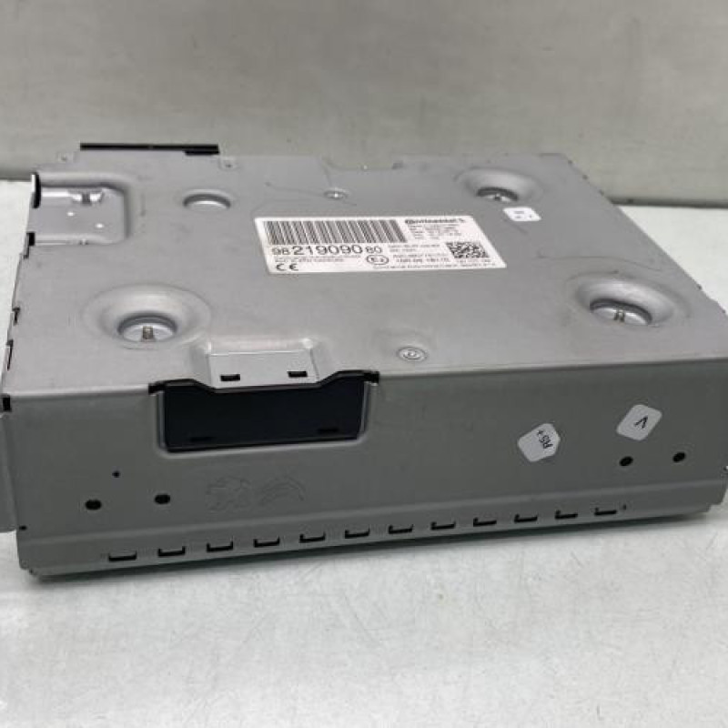 Autoradio d'origine PEUGEOT 5008 2 Photo n°1