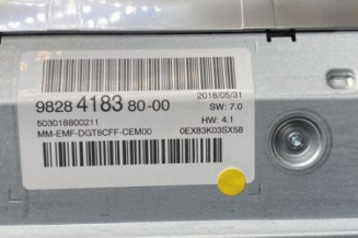 Ecran GPS PEUGEOT 5008 2