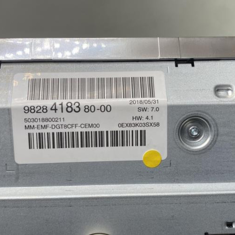 Ecran GPS PEUGEOT 5008 2 Photo n°4