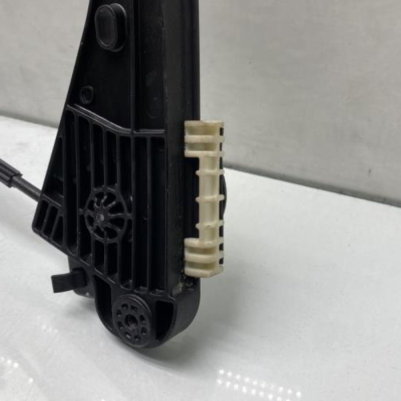 Leve vitre electrique avant gauche PEUGEOT 5008 2 Photo n°5