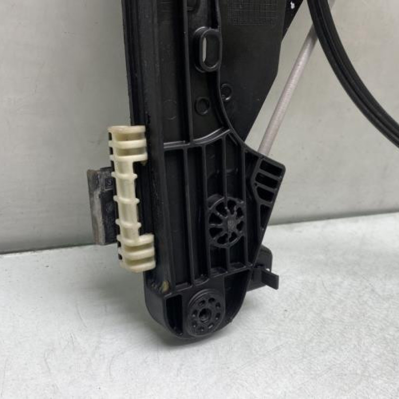 Leve vitre electrique avant gauche PEUGEOT 5008 2 Photo n°6