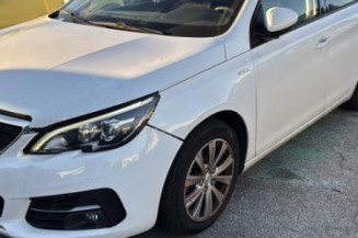 Pedale d'embrayage PEUGEOT 308 2 Photo n°1