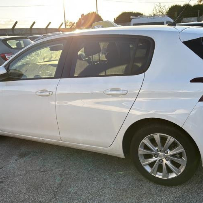 Pedale d'embrayage PEUGEOT 308 2 Photo n°6