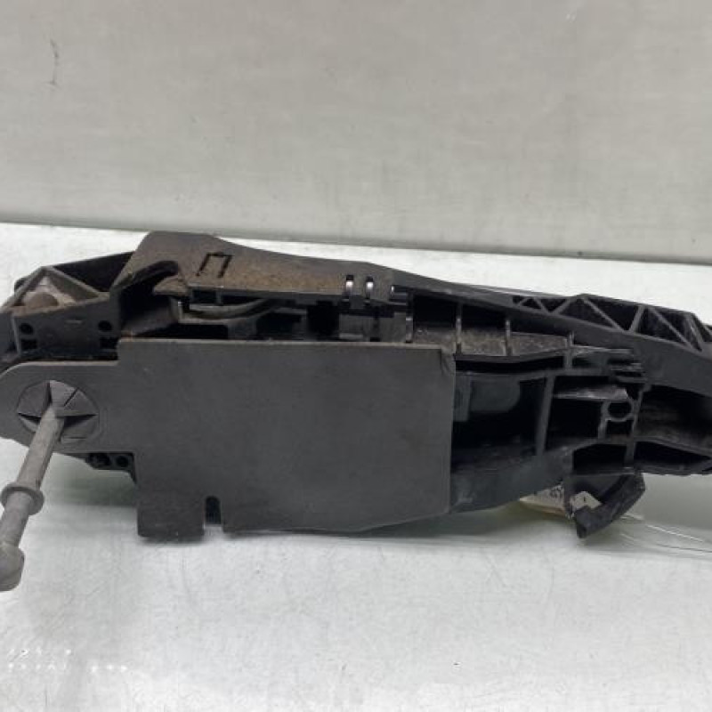 Poignee porte avant gauche PEUGEOT 5008 2 Photo n°2