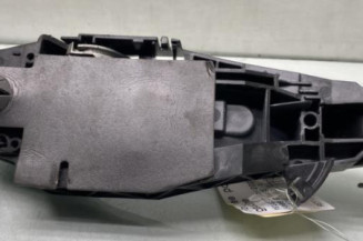 Poignee porte avant gauche PEUGEOT 5008 2