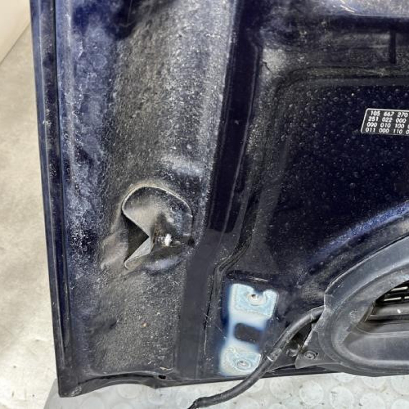 Capot MERCEDES CLASSE R 251 Photo n°11