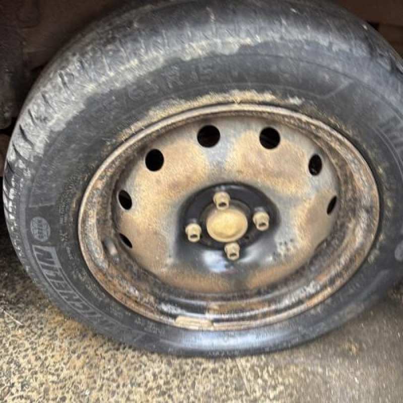 Capot DACIA SANDERO 1 Photo n°18