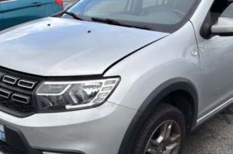 DACIA SANDERO 2 PHASE 2 STEPWAY 1.5 BLUE DCI - 8V TURBO Photo n°1